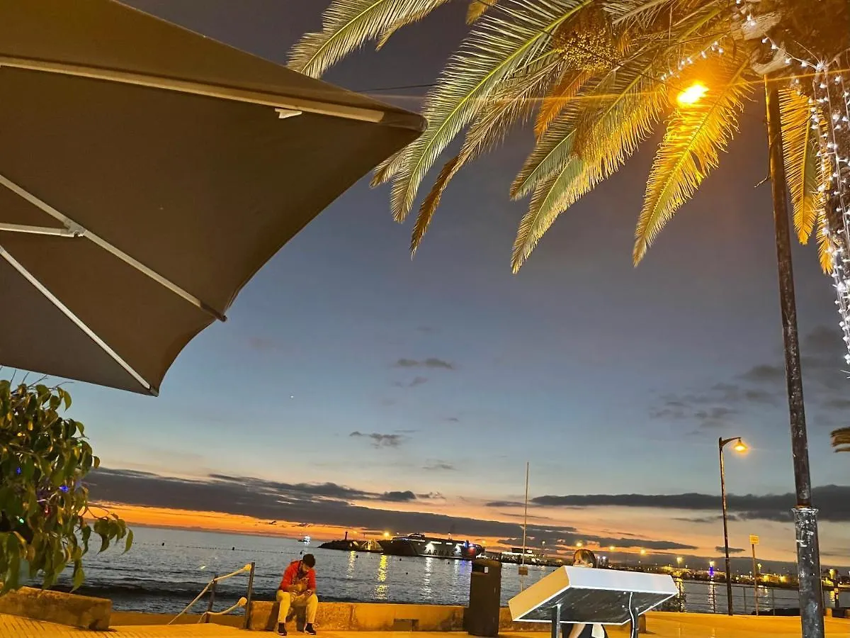 Appartement Edificio Playa à Los Cristianos  Espagne