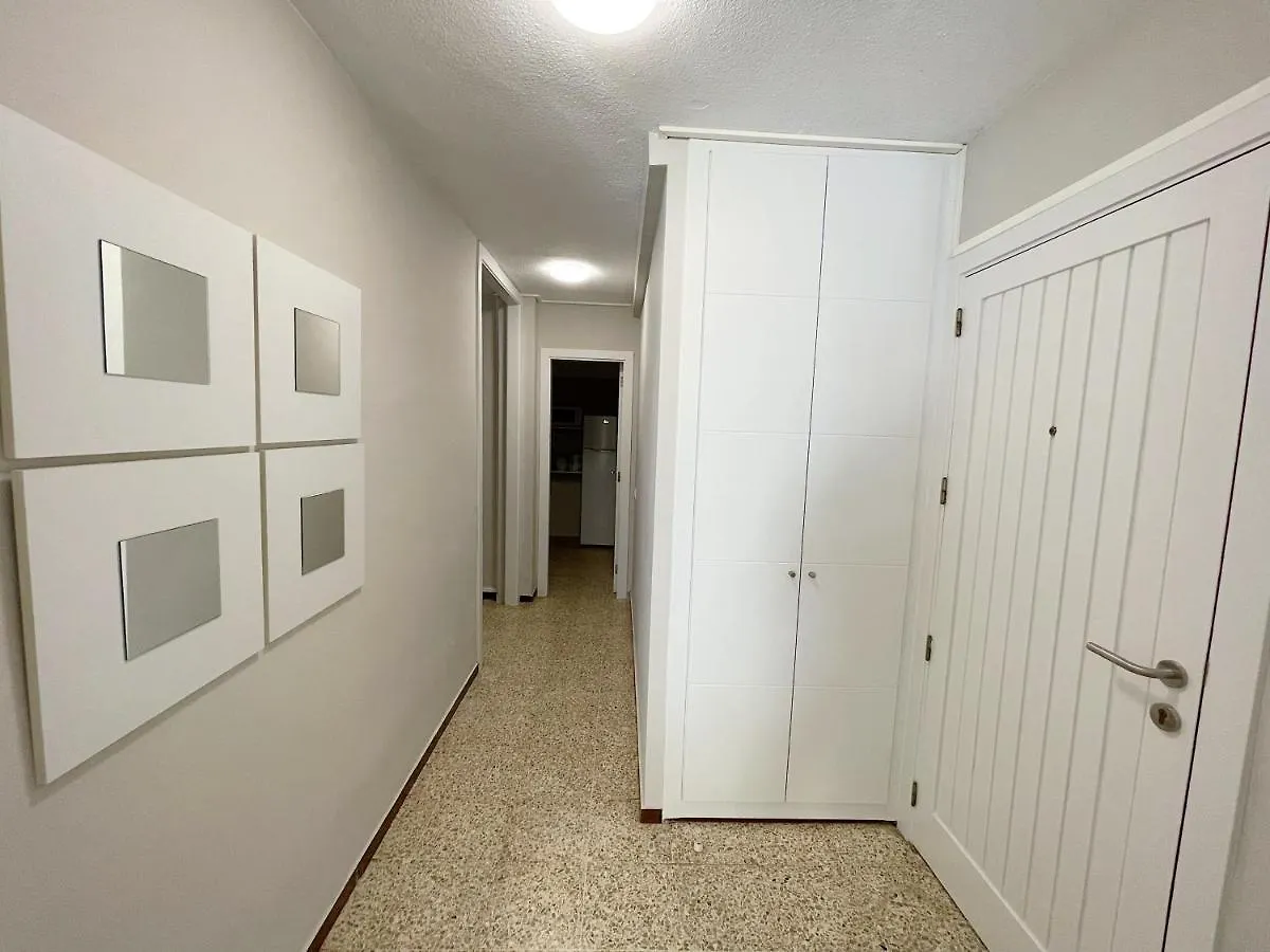 Apartamento Edificio Playa Los Cristianos  0*, Los Cristianos (Tenerife) España