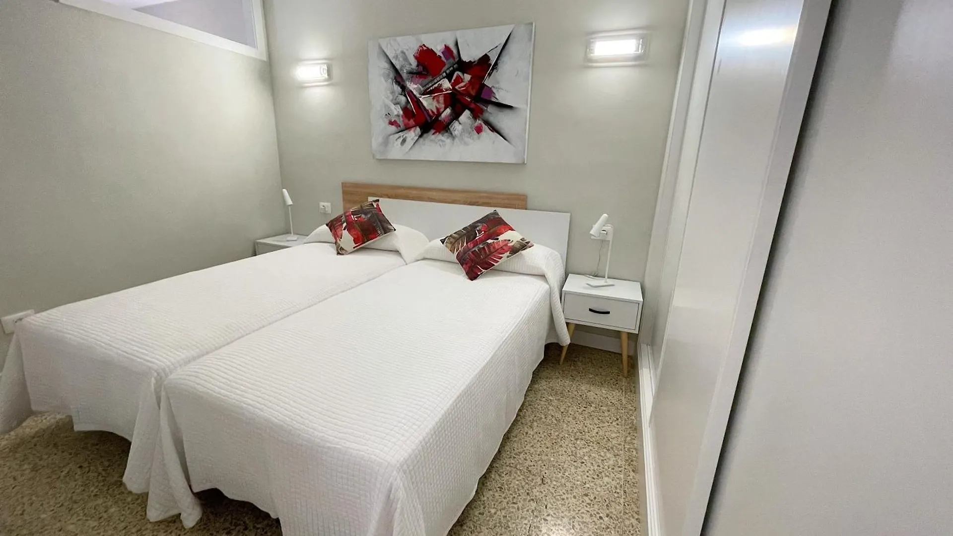 Apartamento Edificio Playa Los Cristianos  0*, Los Cristianos (Tenerife) España